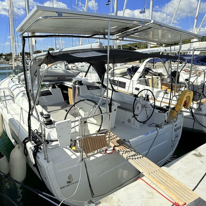Aglaia | Oceanis 40.1 photo 7
