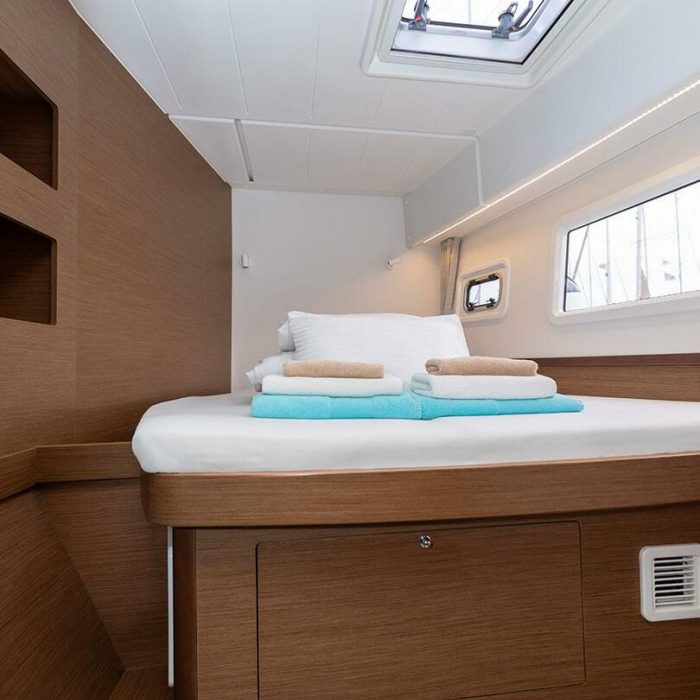 POSEIDON 2021 (air condition, generator) | Lagoon 42 photo 9