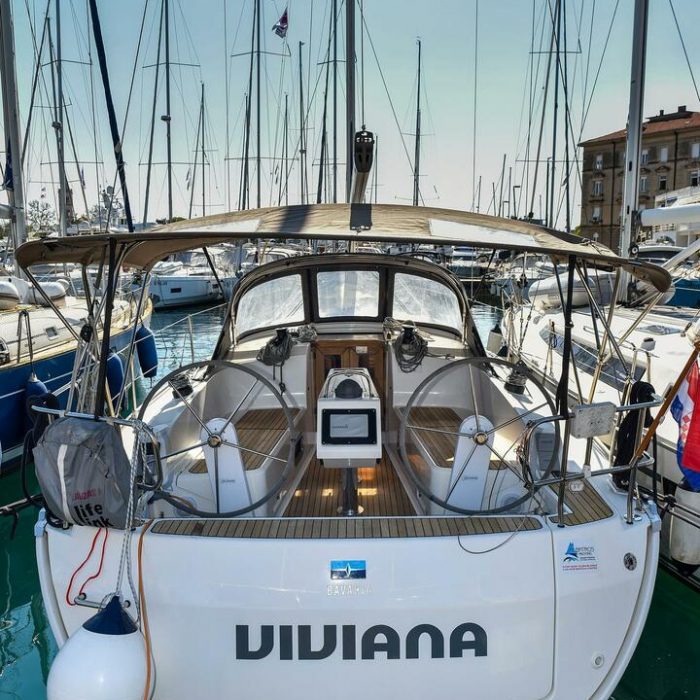 Viviana | Bavaria 37 photo 16