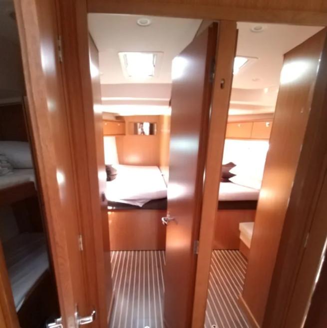 Gin Tonic | Bavaria Cruiser 51 photo 11