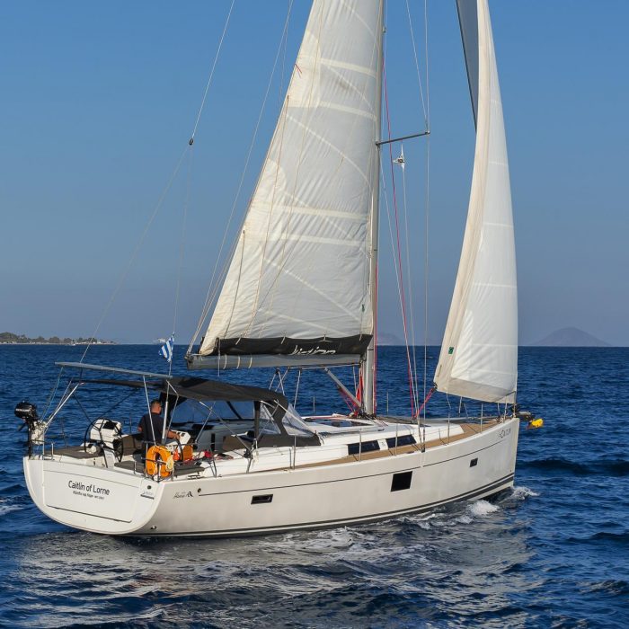 Caitlin of Lorne | Hanse 455 photo 3