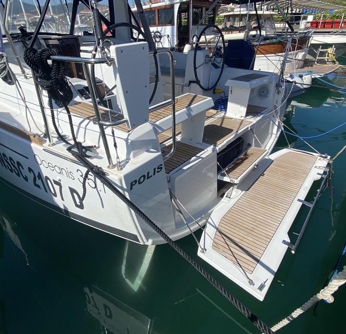 Polis | Oceanis 35.1 photo 7