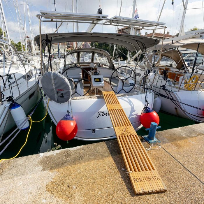 Fortunata | Bavaria Cruiser 37 Style photo 17
