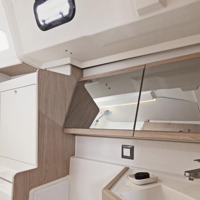 Moorings 46.4 Club | Oceanis 46.1 photo 6