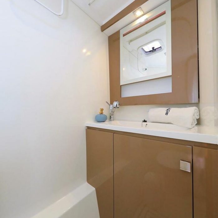 Marlie | Fountaine Pajot MY 37 photo 31