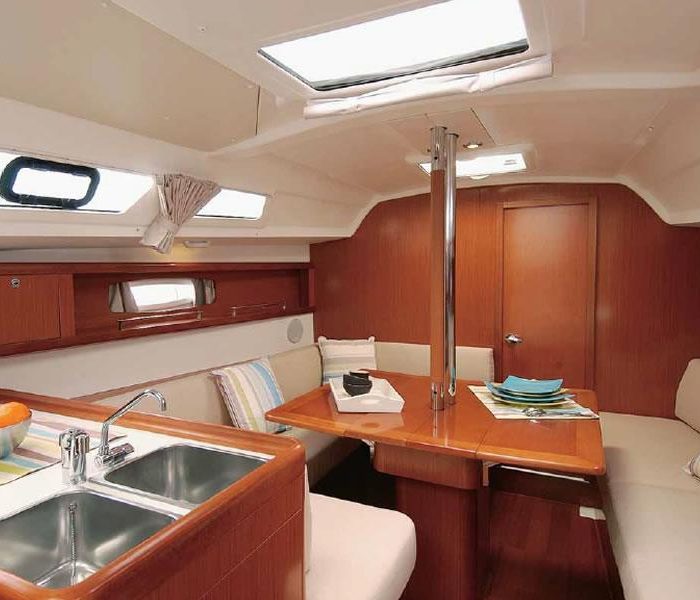 Marilou | Oceanis 34 photo 7