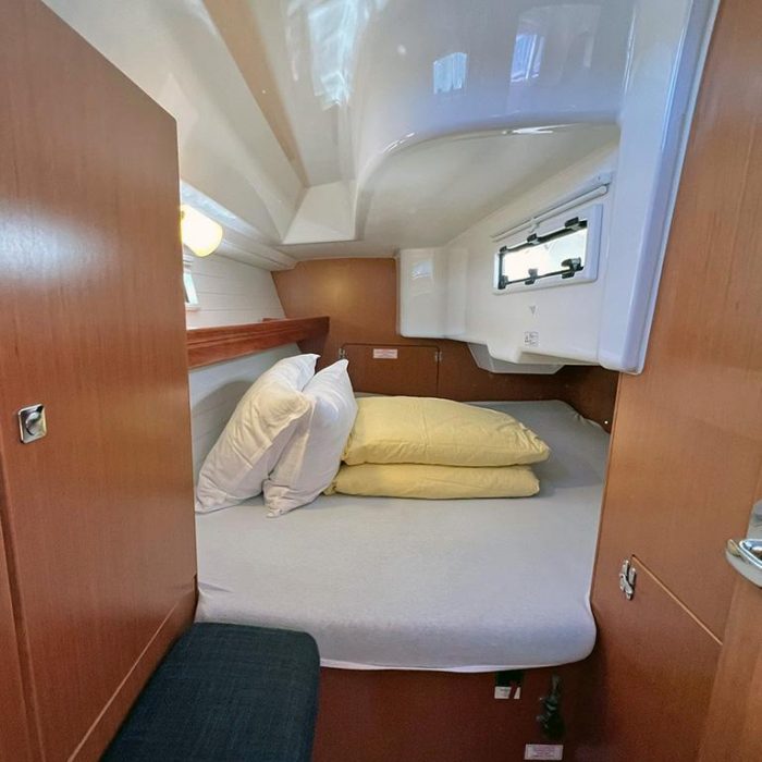 Burin | Bavaria Cruiser 33 photo 25