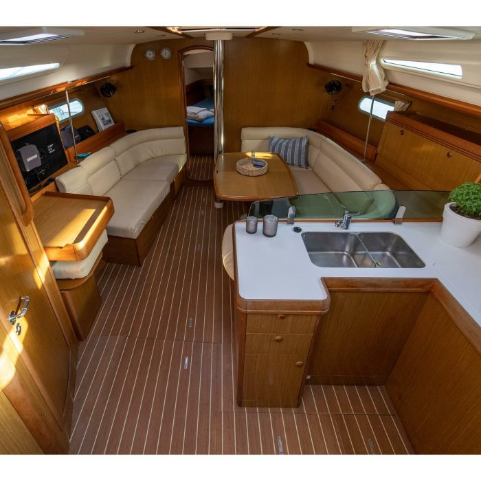 Mesogeios | Sun Odyssey 42 i photo 10