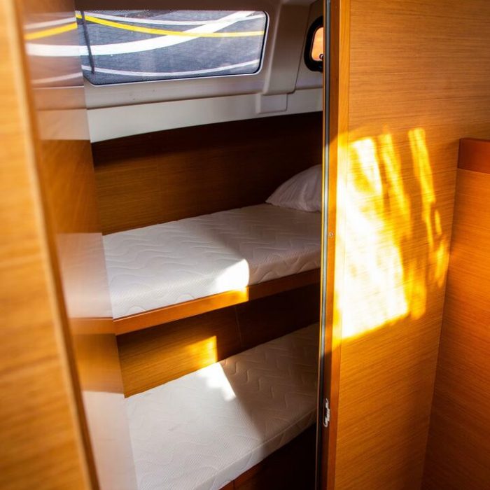 Thaleia | Sun Odyssey 490 photo 11
