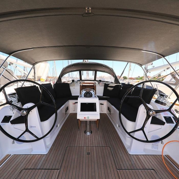Cara | Bavaria Cruiser 46 photo 4