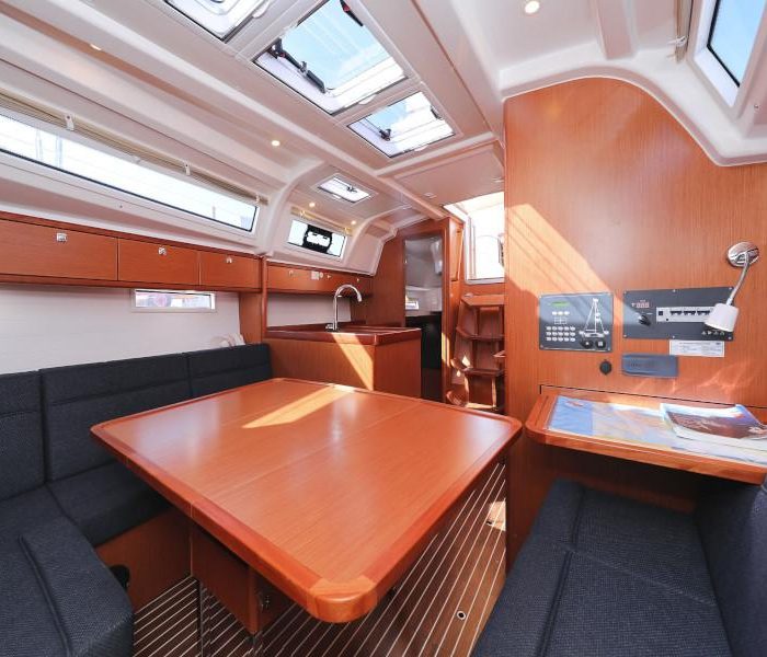 Lupe | Bavaria Cruiser 37 photo 61