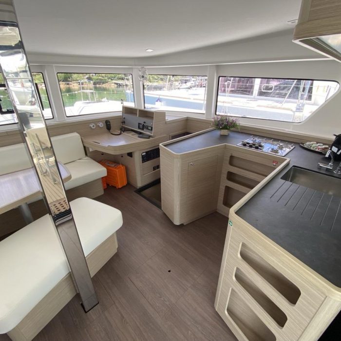 Cetus | Lagoon 42 photo 17