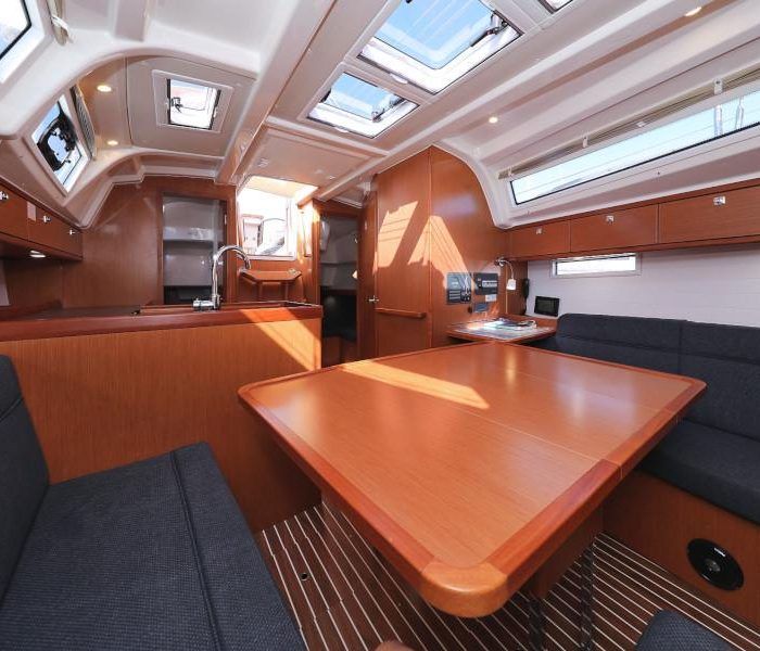 Lupe | Bavaria Cruiser 37 photo 35
