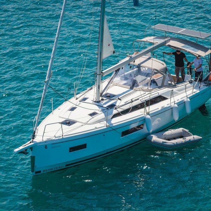 Mercator | Oceanis 37.1 photo 8