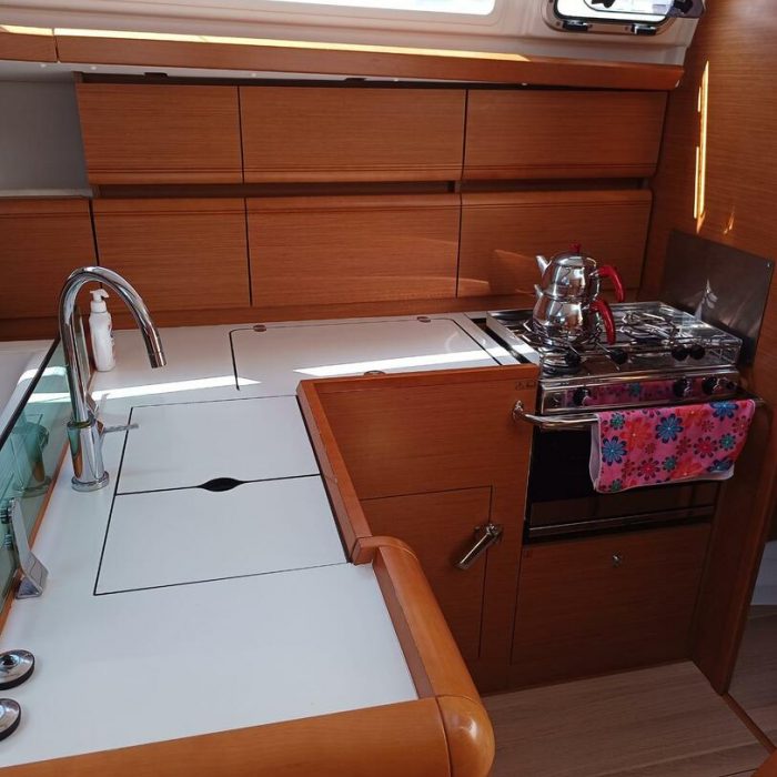 Foxy | Sun Odyssey 419 photo 10