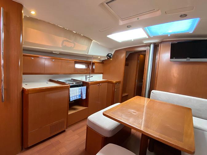 Anda | Sun Odyssey 440 photo 8