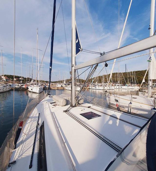 Mediterraneo | Oceanis 45 photo 2