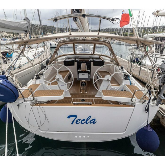 Tecla - Water maker, Solar Panel - BOTH SAILS triradial, Retractabile Bow Trust | Hanse 388 photo 2
