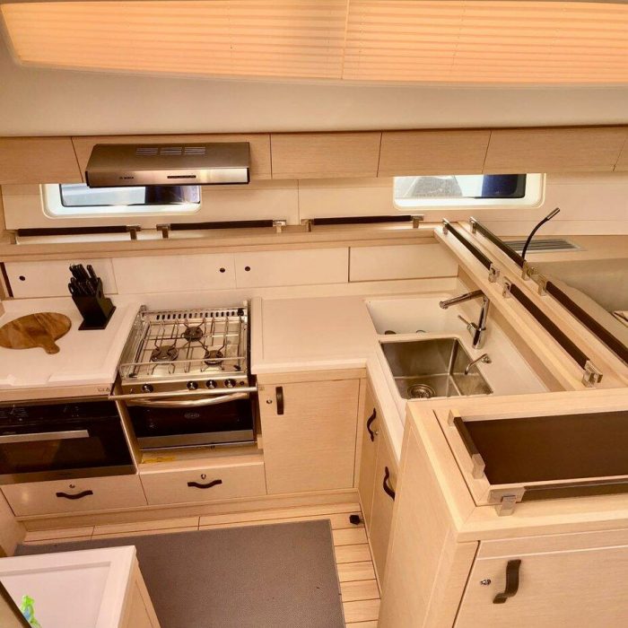 Nada III | Jeanneau 64 - 4 cab. photo 11