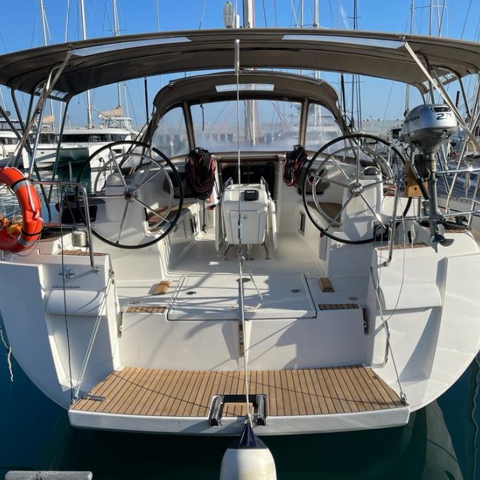 Tanqueray | Sun Odyssey 479 photo 1