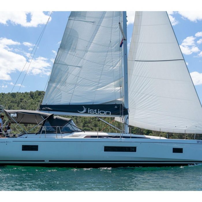 First Friendship | Oceanis 51.1 photo 1