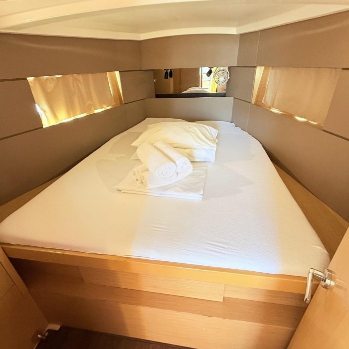 Foxy | Oceanis 38.1 photo 12