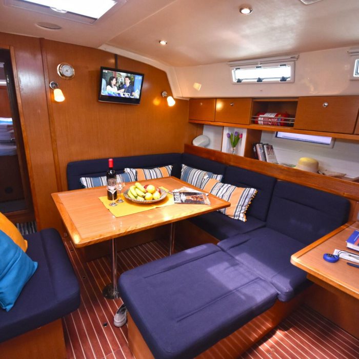 Nouvelle Vague | Bavaria Cruiser 45 photo 13