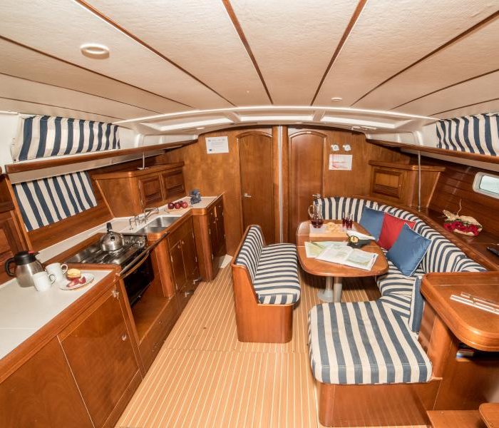 Vori | Oceanis 473 photo 15