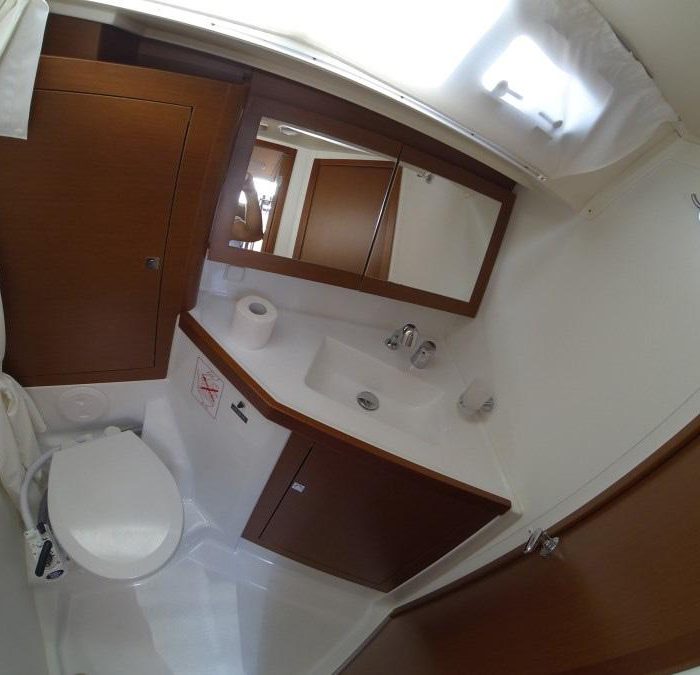 Neška II | Oceanis 45 photo 22