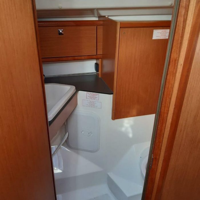 Olympia | Bavaria Cruiser 34 photo 13