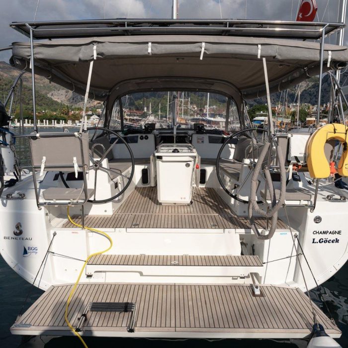 Champagne | Oceanis 40.1 photo 1