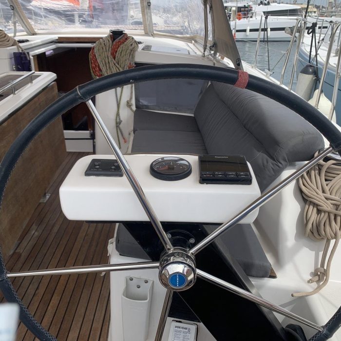 Barracuda | Dufour 390 Grand Large photo 4
