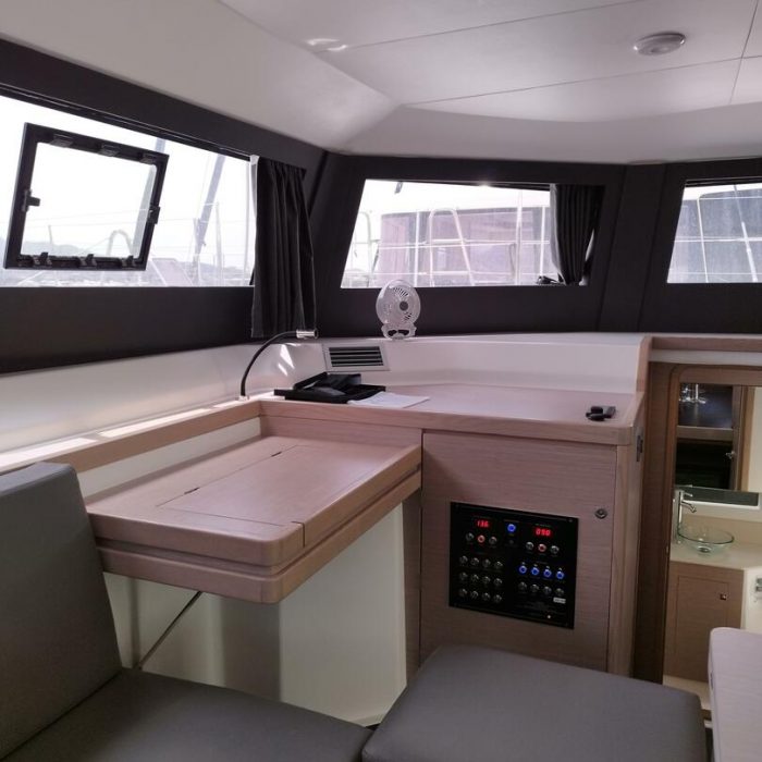 Delphinus | Dufour Catamaran 48 photo 10