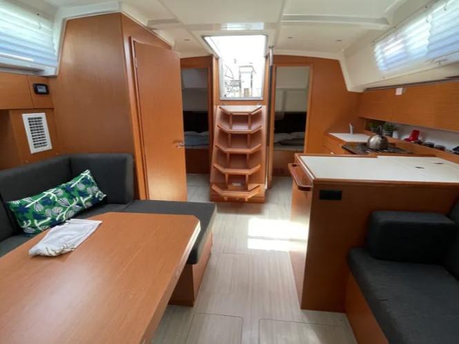 Maia | Bavaria C42 photo 12