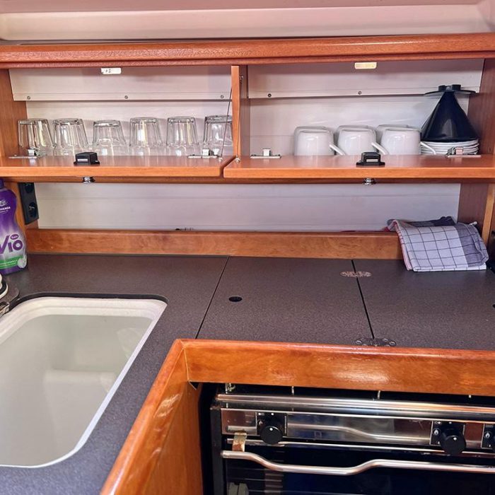 Burin | Bavaria Cruiser 33 photo 34