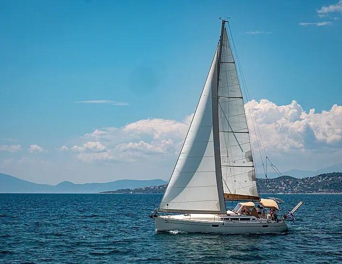 Mila | Sun Odyssey 42 i photo 5