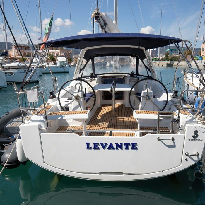 Levante - Standard line | Oceanis 35.1 photo 13