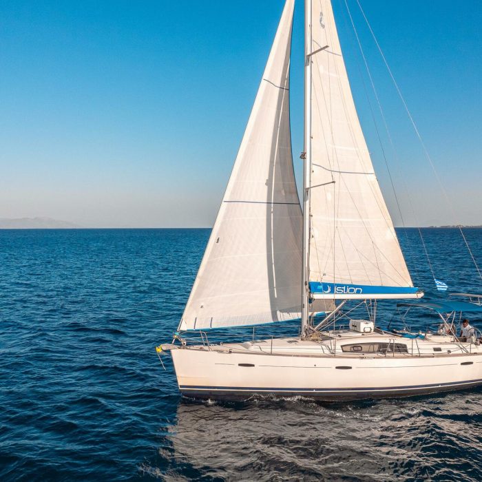 Belamour | Oceanis 43 photo 4