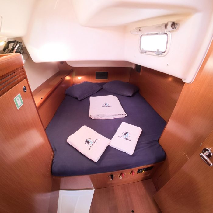 Classic | Oceanis 43 photo 13