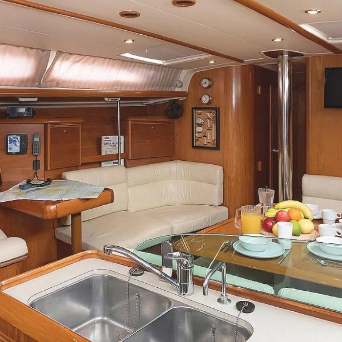 Frine | Sun Odyssey 43 photo 4