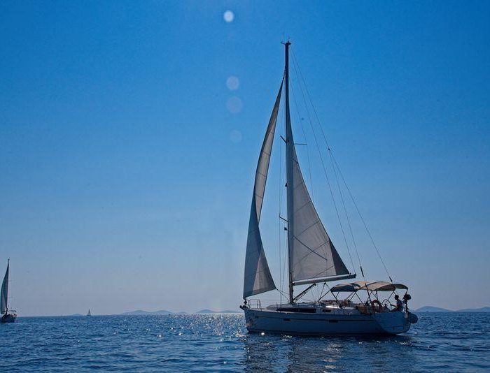 MH 67 | Bavaria Cruiser 41 photo 8