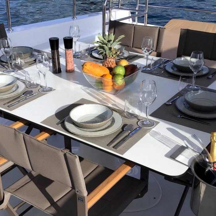Over Reef | Power Catamaran photo 32