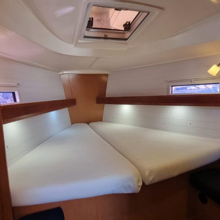 Eleven | Bavaria 36 Cruiser photo 10
