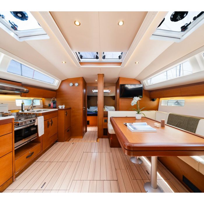 CELENA IV | Jeanneau 54 photo 8