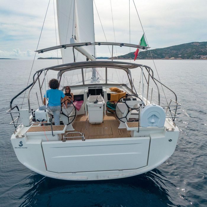 Circe - Water maker, Solar Panel | Oceanis 46.1 photo 10
