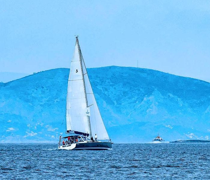 LUCKY TRADER | Oceanis 55 photo 3