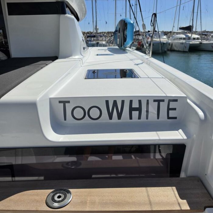 Too White | Lagoon 43 photo 39