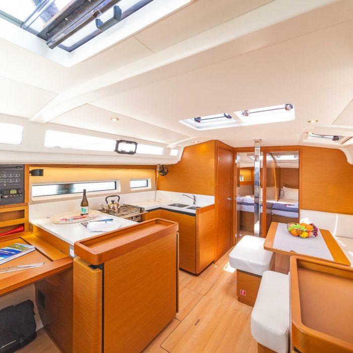 Mike Charlie | Sun Odyssey 440 photo 14