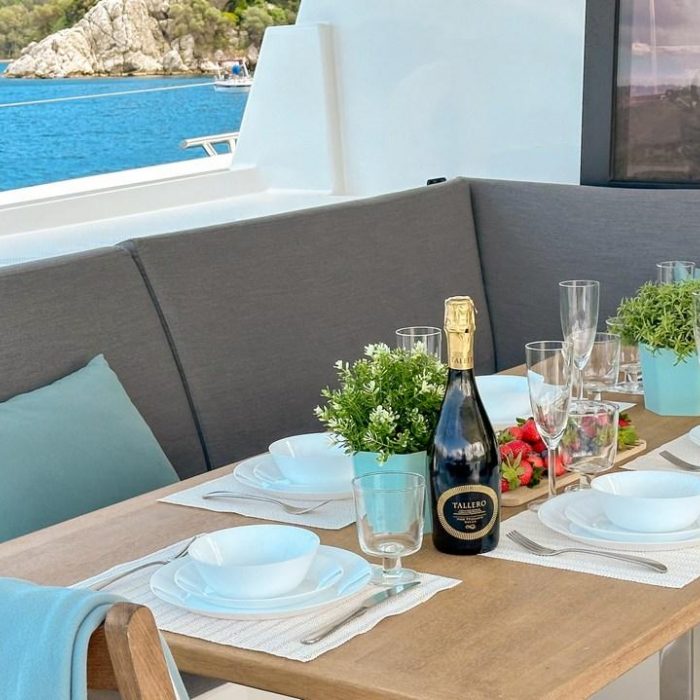 Smart Way | Fountaine Pajot Tanna 47 photo 16