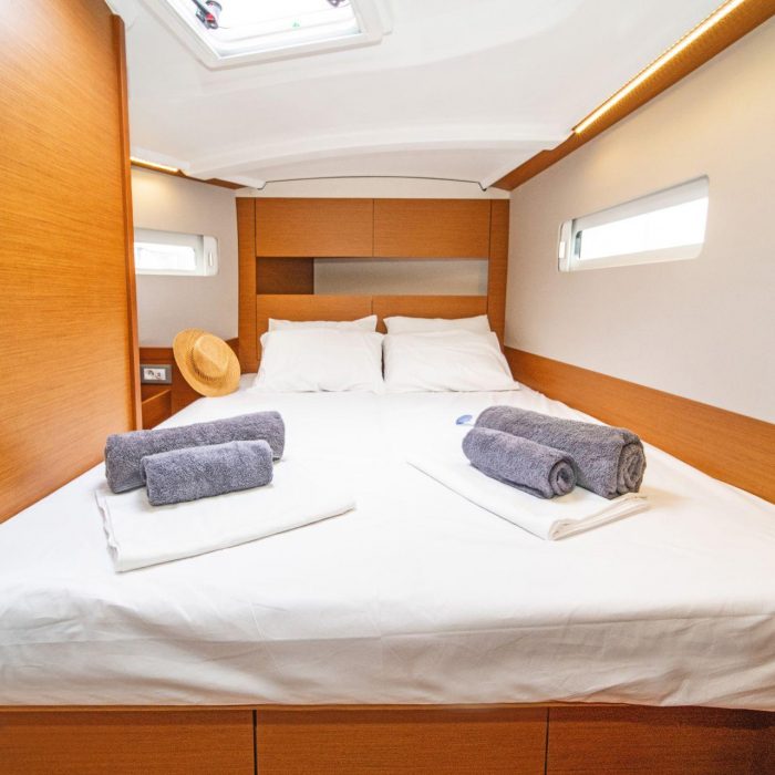 Aella | Sun Odyssey 410 photo 8